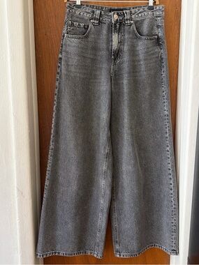 stradivarius Wide-Leg Jeans in Washed Gray
